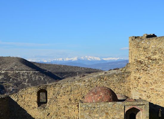 georgia/khevi/landmark/nichbisi-fortress