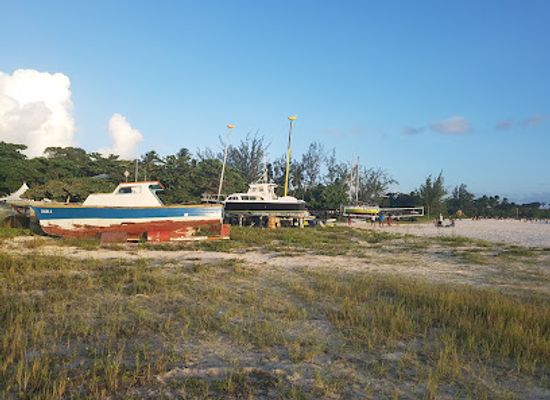 barbados/central-uplands/landmark/harbour-lights-barbados
