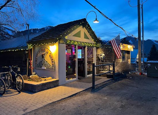 idaho/ketchum/landmark/lefty-s-bar-grill