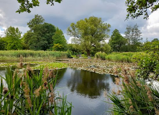 poland/lodz/landmark/botanical-garden-in-lodz
