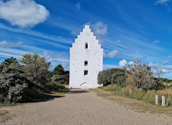denmark/skagen/landmark/den-tilsandede-kirke