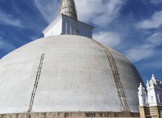 sri-lanka/anuradhapura-district/landmark/ancient-round-well
