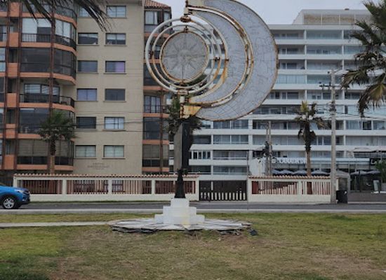 chile/la-serena/avenida-del-mar/landmark/hito-escultorico-umbra