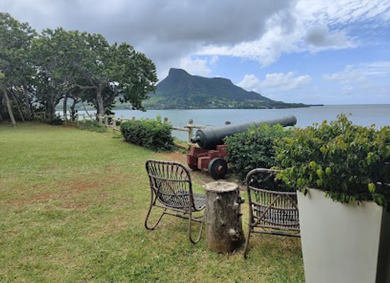 mauritius/grand-port/landmark/ferney-falaise-rouge-restaurant
