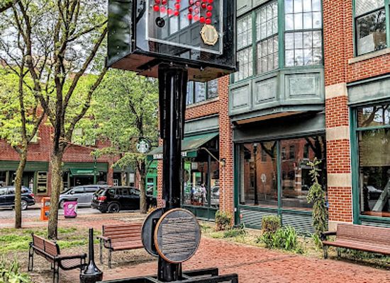 new-york/syracuse/armory-square/landmark/shot-clock-monument