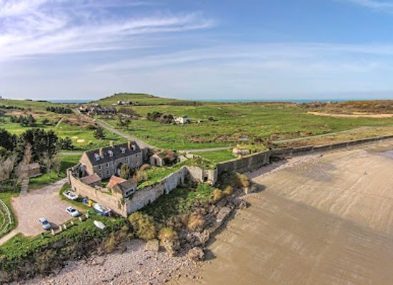 guernsey/st-anne/landmark/roman-fort-the-nunnery-heritage-site
