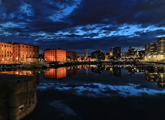 united-kingdom/liverpool/albert-dock/attraction/dukes-dock-liverpool
