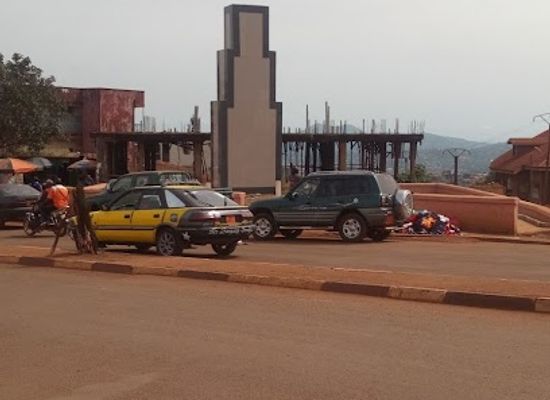 cameroon/dschang/landmark/monument-wanko