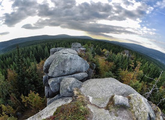 czechia/jizera-mountains/landmark/poacher-stones