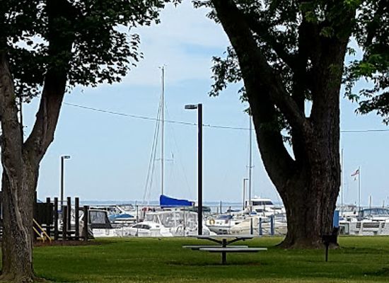 ohio/sandusky/landmark/battery-park-llc
