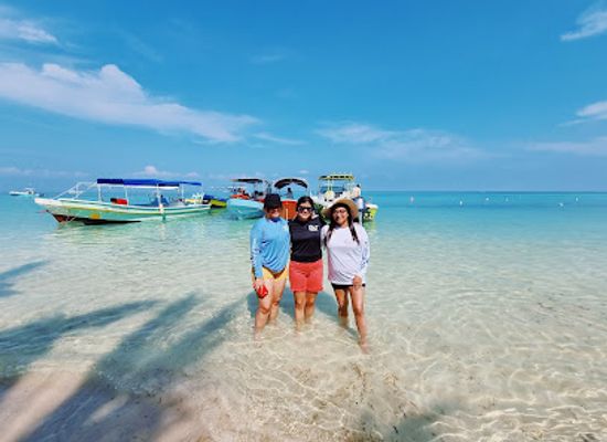 honduras/roatan/landmark/roatan-activities-west-bay-beach