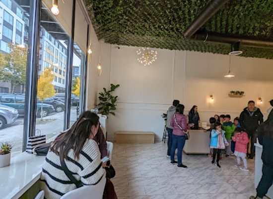 washington/bellevue/landmark/the-whale-tea