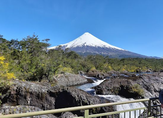 chile/los-lagos-region/landmark/petrohue-waterfalls