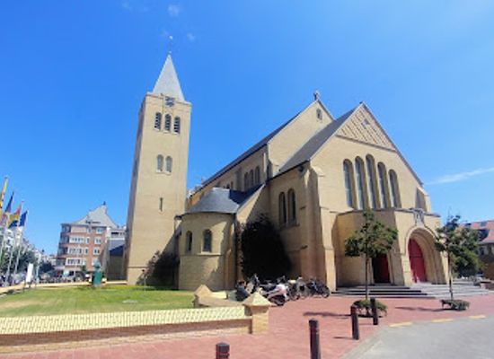 belgium/knokke-heist/landmark/heilig-hartkerk-van-knokke-heist