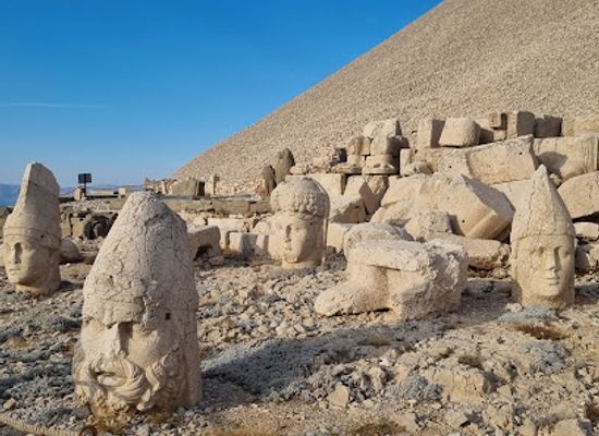 turkiye/commagene/landmark/nemrut-dagi-ziyaretci-karsilama-merkezi