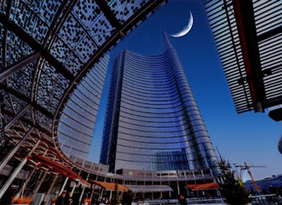 italy/milan/landmark/piazza-gae-aulenti