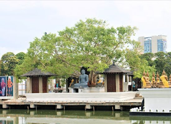 sri-lanka/western-province/landmark/gangarama-sima-malaka