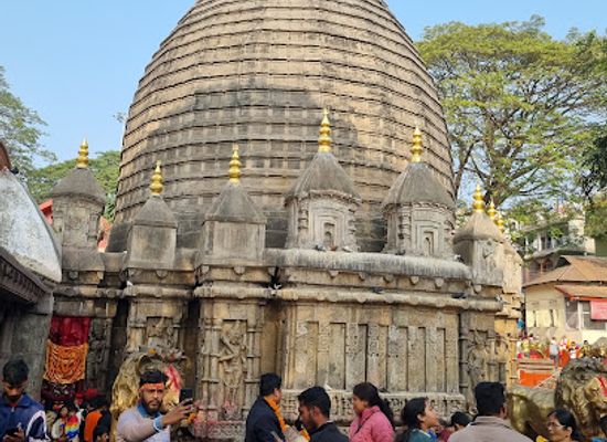 india/guwahati/fancy-bazaar/landmark/brahmaputra-ghat