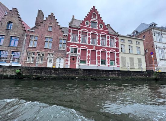 belgium/bruges/historic-centre-of-bruges/landmark/statue-of-saint-joannes-nepomucenus