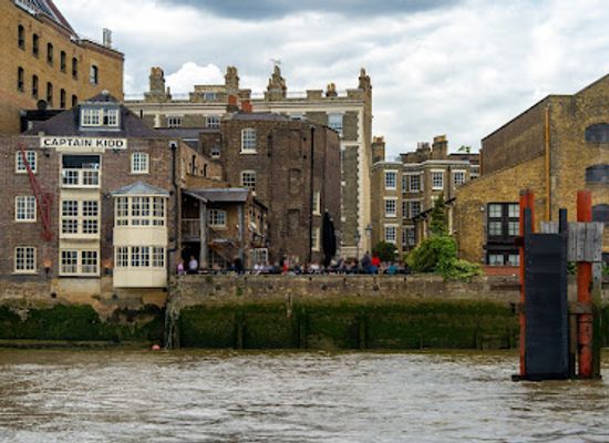 united-kingdom/middlesex/landmark/the-captain-kidd