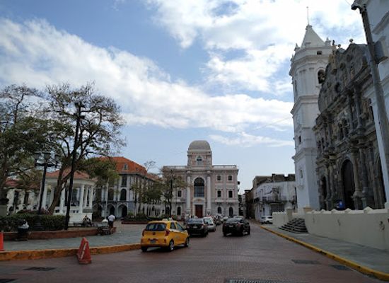 panama/panama-city/landmark/arco-chato