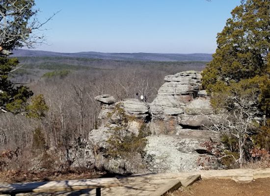 illinois/illinois-ozarks/landmark/rim-rock-national-recreation-trail