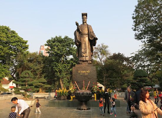 vietnam/hanoi/landmark/vuon-hoa-chi-linh