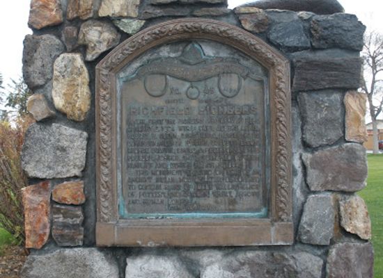 utah/sevier-valley/landmark/richfield-pioneers-historical-marker