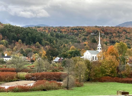 vermont/stowe/landmark/stowe-recreation-path