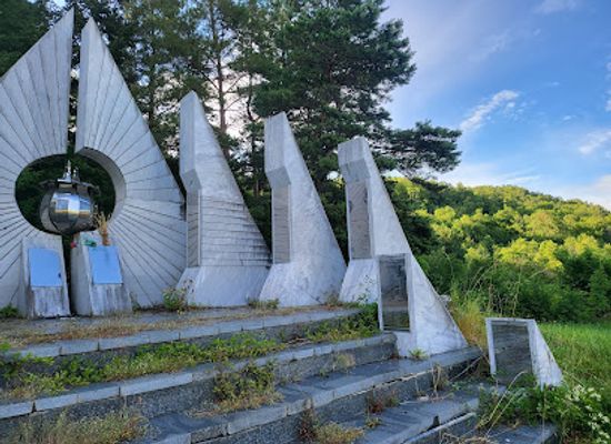 montenegro/niksic-field/landmark/trubjela-ww2-monument