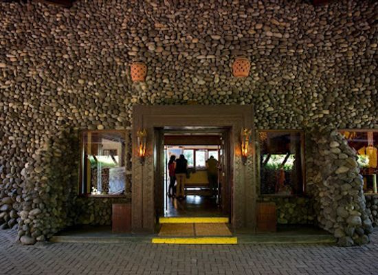 tanzania/ngorongoro-conservation-area/landmark/ngorongoro-serena-safari-lodge
