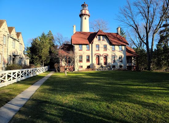 illinois/quad-cities/landmark/grosse-point-lighthouse