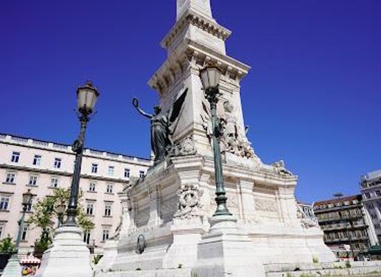portugal/estremadura/landmark/monumento-dos-restauradores