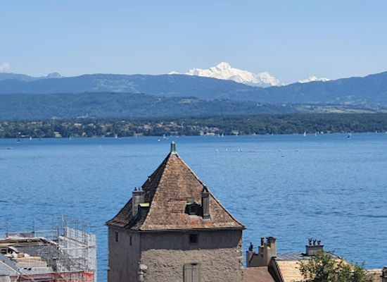 switzerland/lake-geneva-region/landmark/chateau-de-nyon