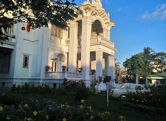 philippines/western-visayas/landmark/nelly-garden-mansion