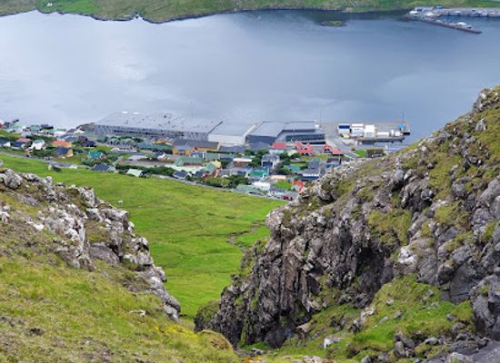 faroe-islands/skuvoy-island/landmark/suouroy