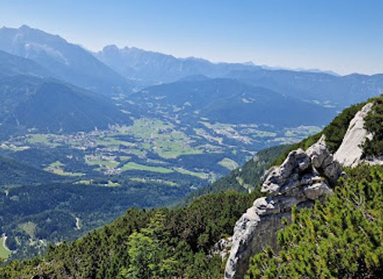 germany/eagle-s-nest/landmark/eagles-nest-historical-tours