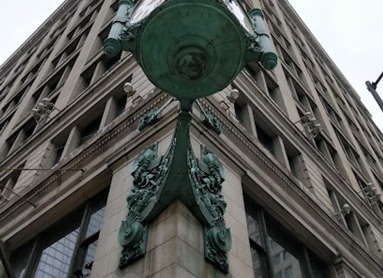 illinois/chicagoland/landmark/marshall-field-and-company-building