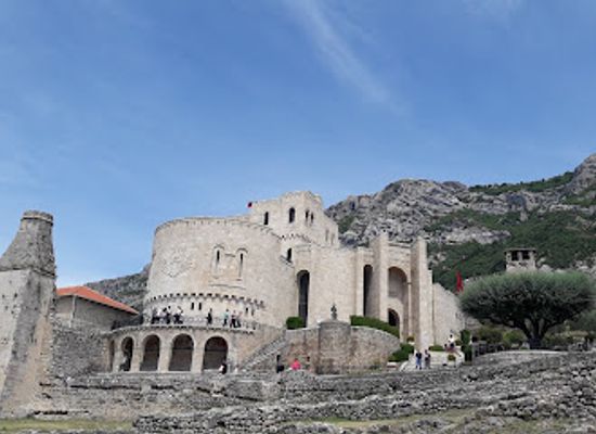albania/kruja/landmark/ethnographic-museum-of-kruja