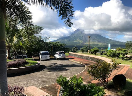 philippines/legazpi/lignon-hill-nature-park/landmark/lignon-hill
