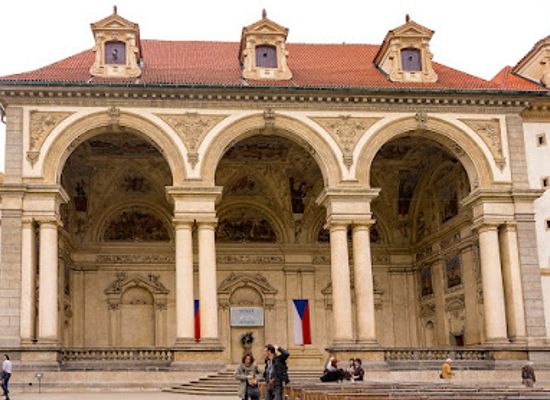 czechia/central-bohemia/landmark/waldstein-palace-wallenstein-palace