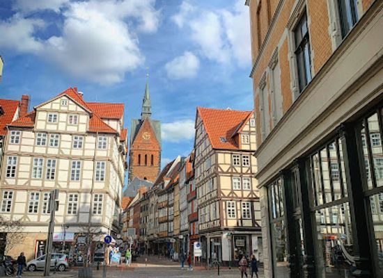 germany/hannover/mitte/landmark/gottingen-seven-monument