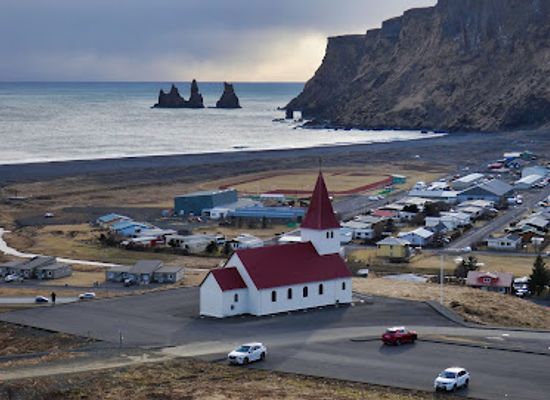 iceland/vik/landmark/cemetery-vik