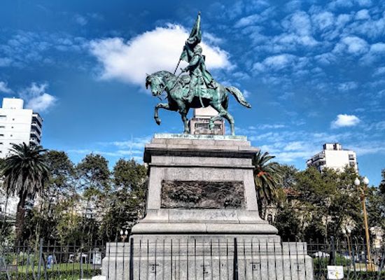 argentina/rosario/landmark/plaza-san-martin