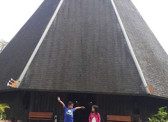 indonesia/central-papua/landmark/anjungan-papua