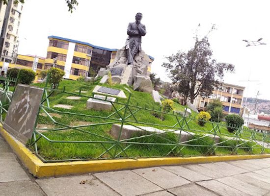 bolivia/la-paz/landmark/plaza-bolivia