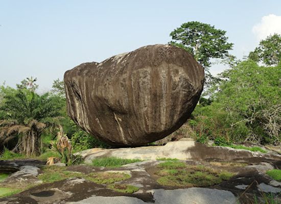 cote-d-ivoire/lacs/landmark/parc-archeologique-d-ahouakro