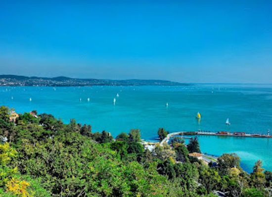 hungary/lake-balaton/landmark/tihanyi-bences-apatsag