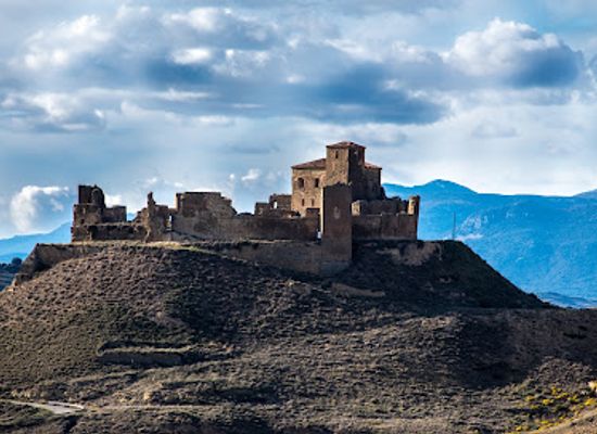 spain/huesca/landmark/castle-montearagon