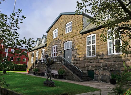 faroe-islands/torshavn/landmark/city-hall-of-torshavn